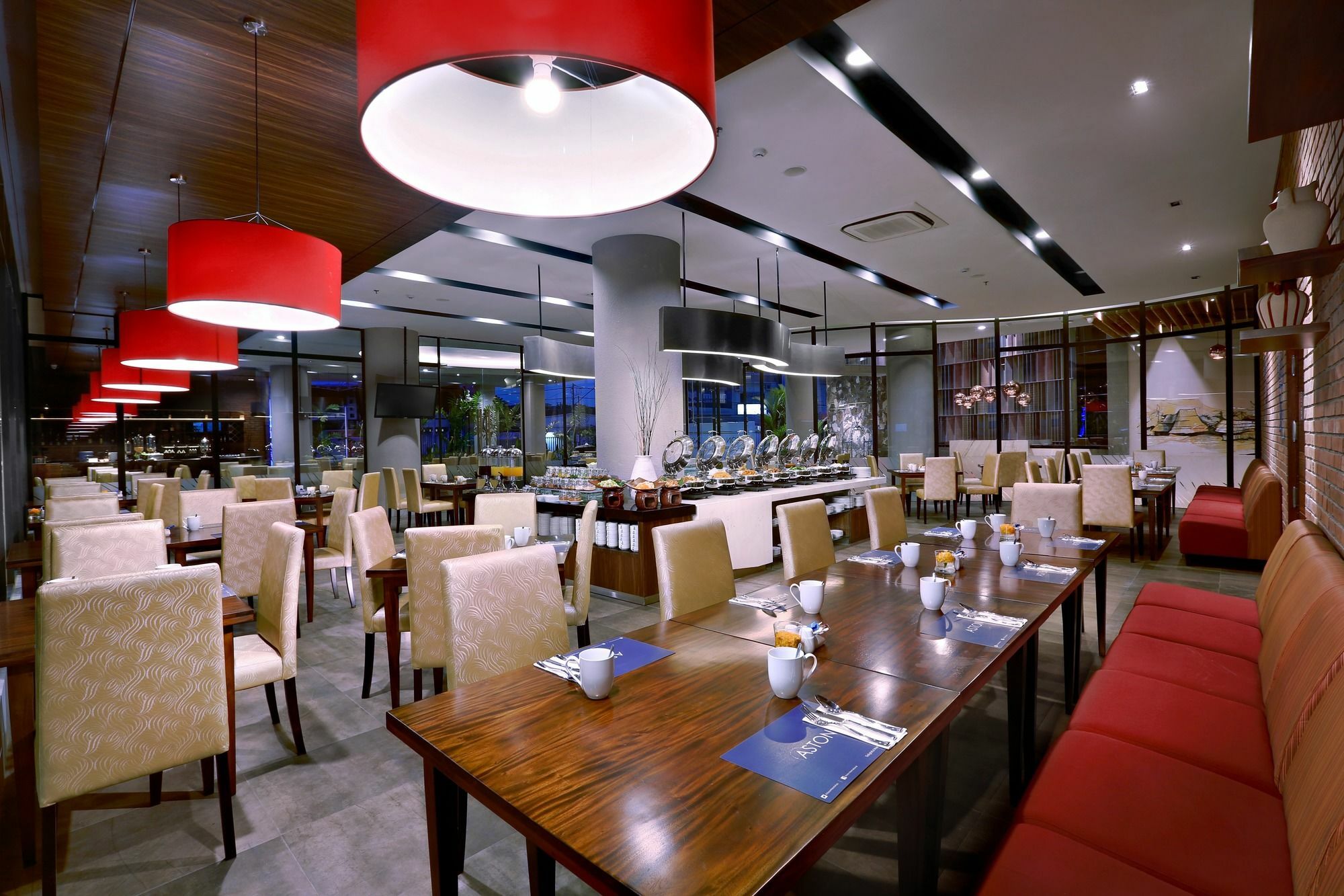 Hotel Aston