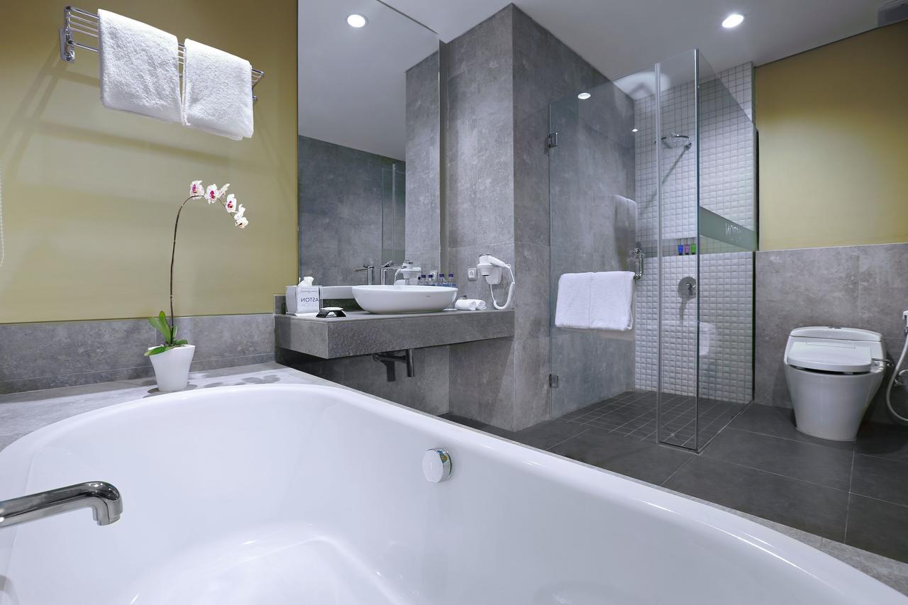 Hotel Aston Mataram 4*